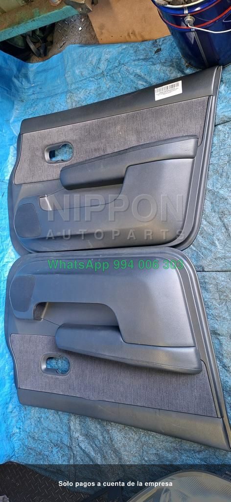 TAPIZ CUBIERTA PUERTA DELANTERA PAR NISSAN TIIDA 2004-2012 SEDAN SC11 SJC11
