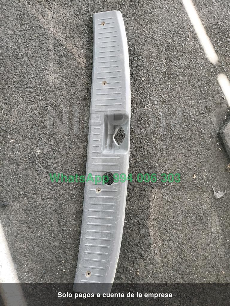 PISADERA DE COMPUERTA NISSAN AD VAN 2006-2021 VAN VY12 Y12