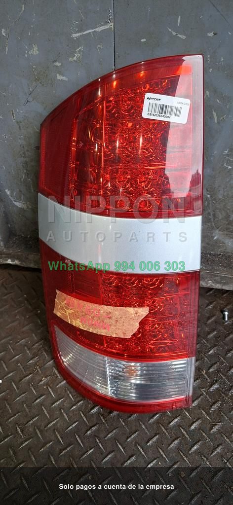 FARO POSTERIOR LH TOYOTA NOAH 2001-2007 MINIVAN AZR60 AZR65G