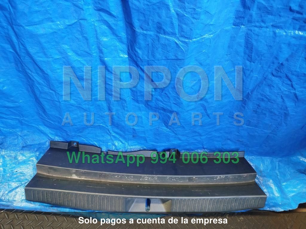 PISADERA DE COMPUERTA MAZDA VERISA 2004-2015 HATCHBACK DC5R DC5W