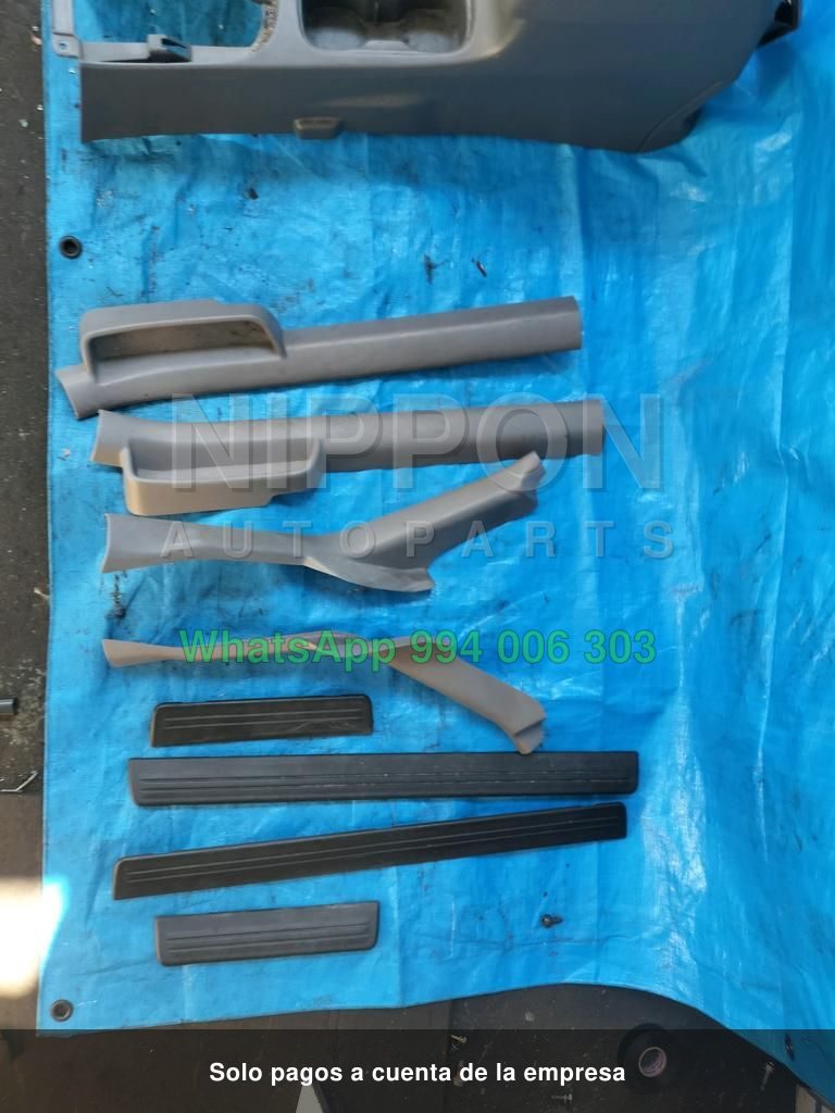 PISADERA DE PUERTA NISSAN RYOGA 2001-2004 SEDAN FB15